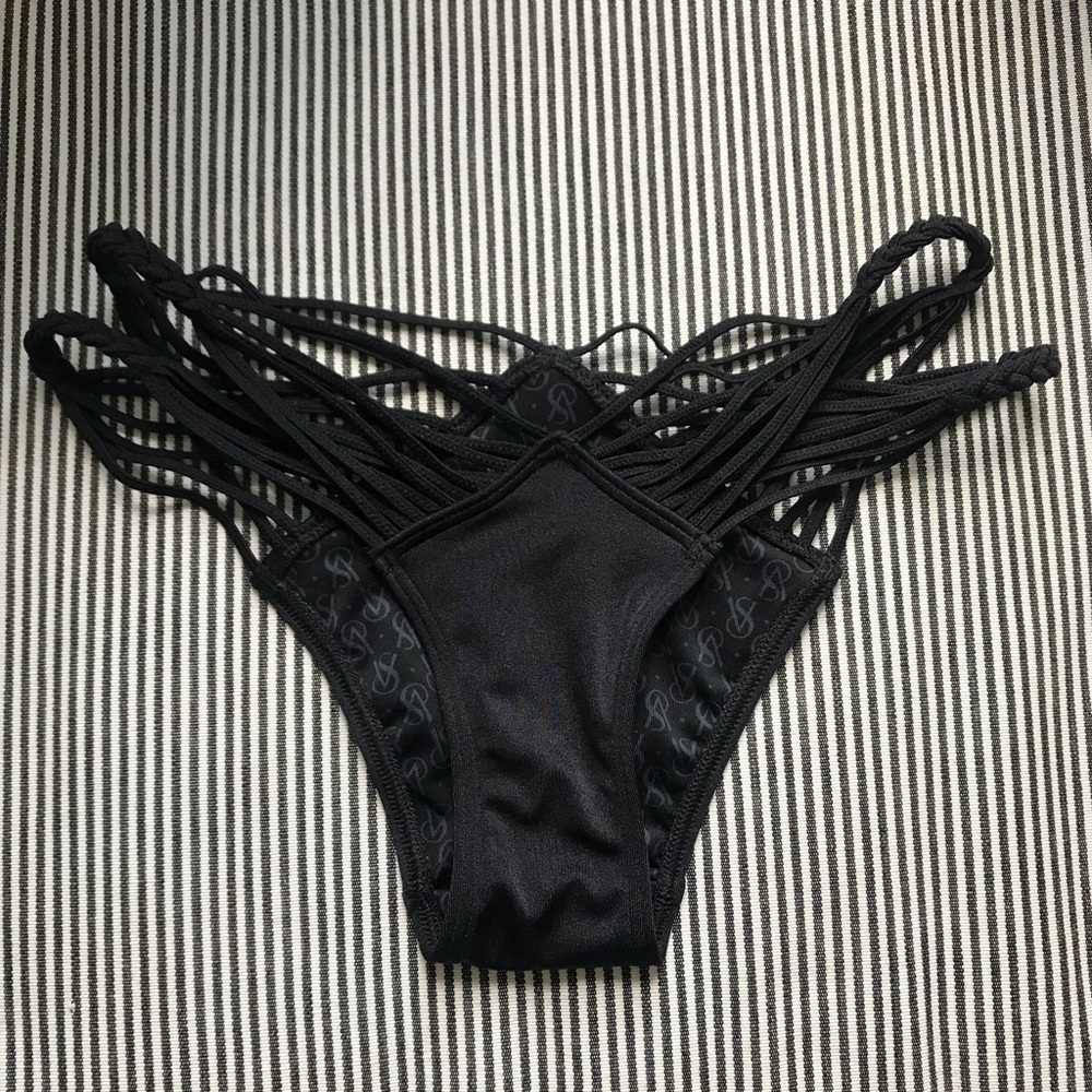 Very sexy Victoria Secret Bikini Bottoms! 🔥
